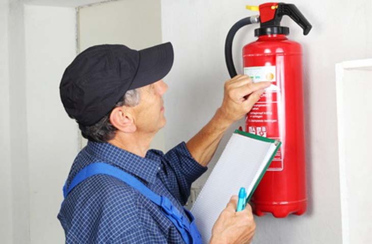 revisiones mensuales de equipos contra incendio